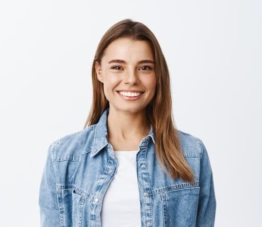 Cliente de pack canapé y colchón indicando que el colchón ofrece adaptabilidad y es muy cómodo