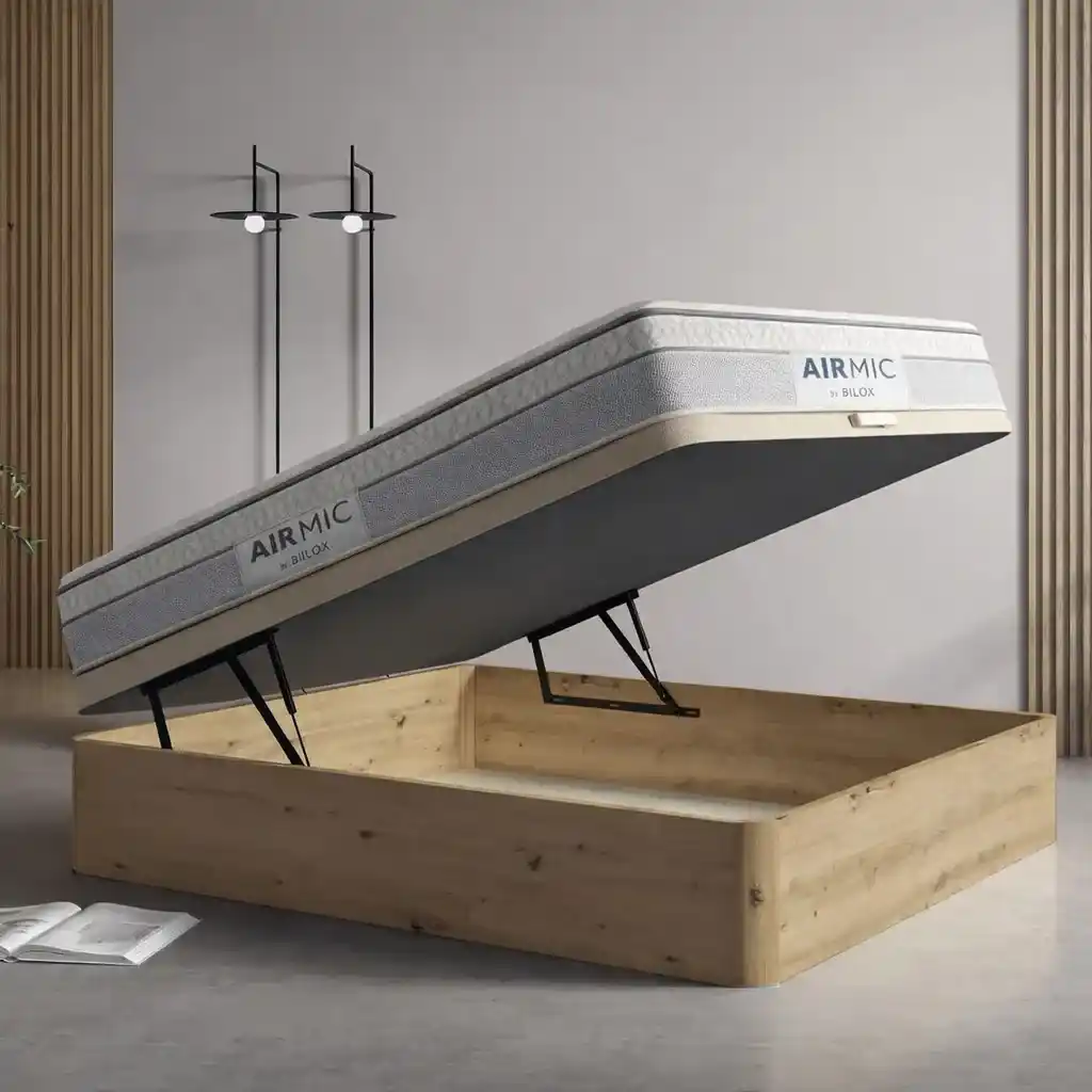 Canapé abatible abierto con colchón para explicar cómo bajar el canapé